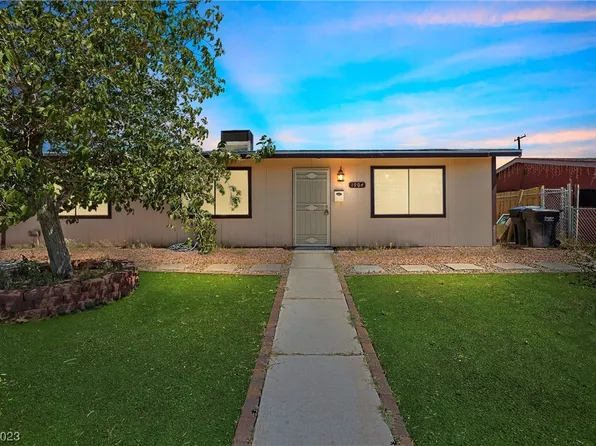 1904 W Carey Ave, North Las Vegas, NV 89032