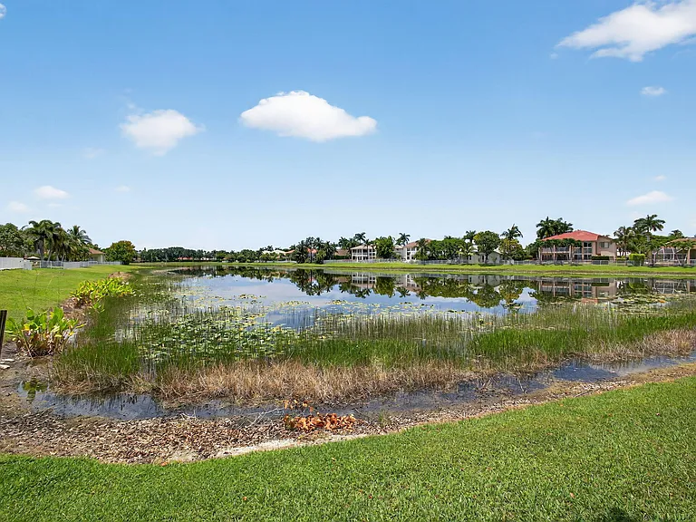 4693 Sugar Beach Way — Photo 2
