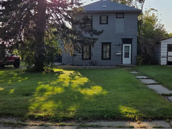 114 S Nelson St, Crookston, MN 56716