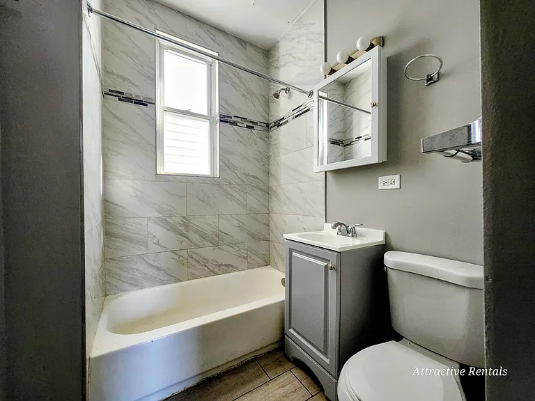 5700 S Wabash Ave #1 — Photo 7