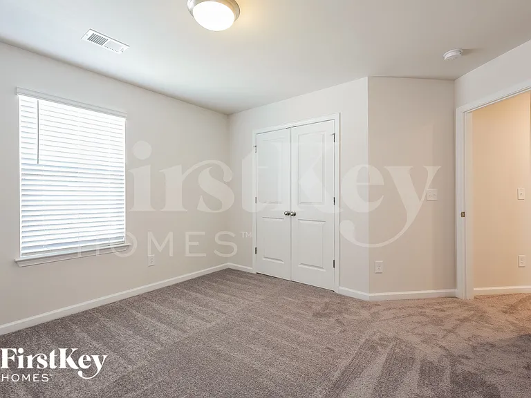 613 Goldburn Way — Photo 11