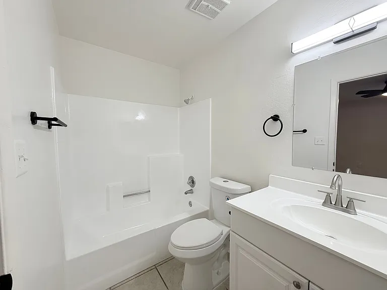 12829 N 113th Ave #1 — Photo 7
