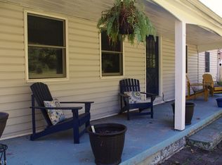 1 Kiceniuk Rd, Annandale, NJ 08801