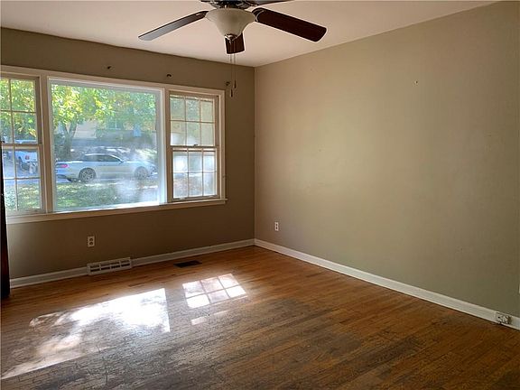 2nd image of 1066 Ponderosa Park Dr