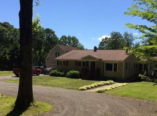 641 Blackstone St, Uxbridge, MA 01569