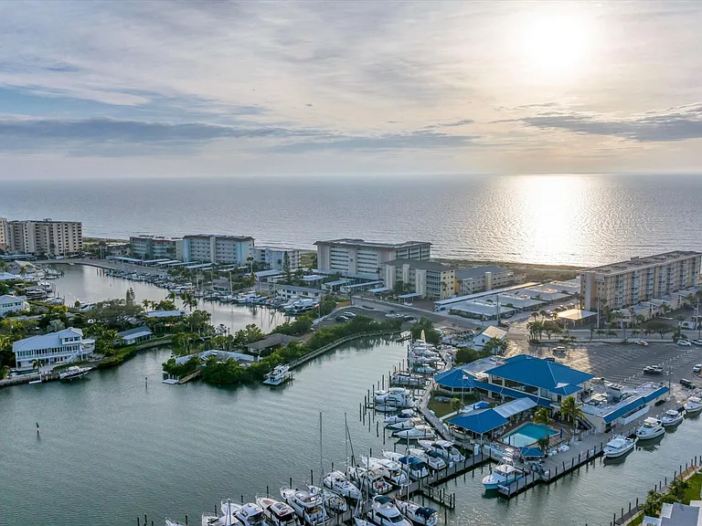 1255 Tarpon Center Dr #501 — Photo 34