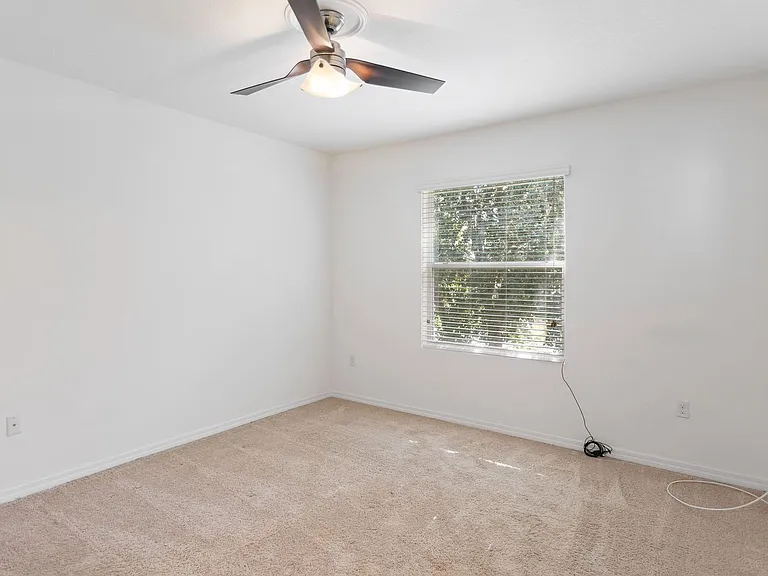 3840 Silverlake Way — Photo 13