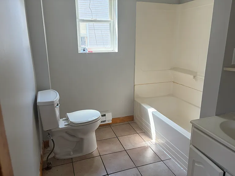 229 N Main St #1 — Photo 4