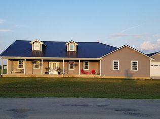 302 Raybestos Dr, Upper Sandusky, OH 43351