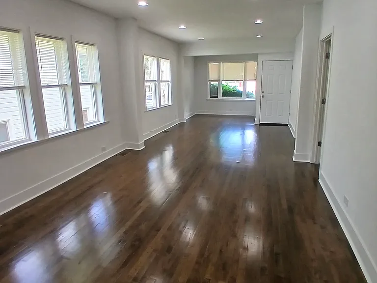 2615 N Newcastle Ave #1 — Photo 2