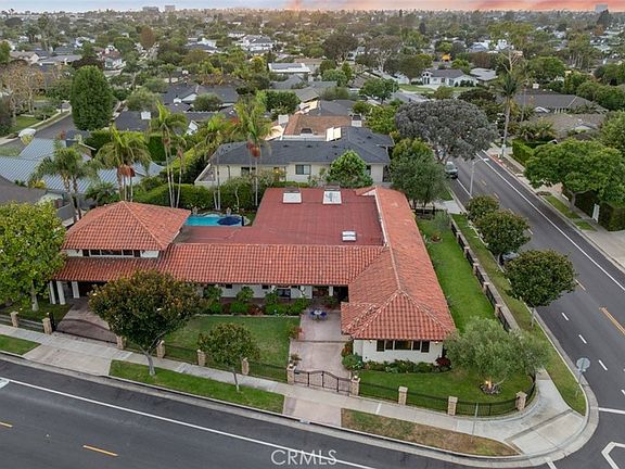 2nd image of 1511 Santiago Dr