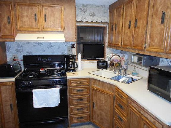 4th image of 4860 E Main St #R-3