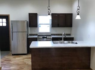 928 Thurston St, Manhattan, KS 66502