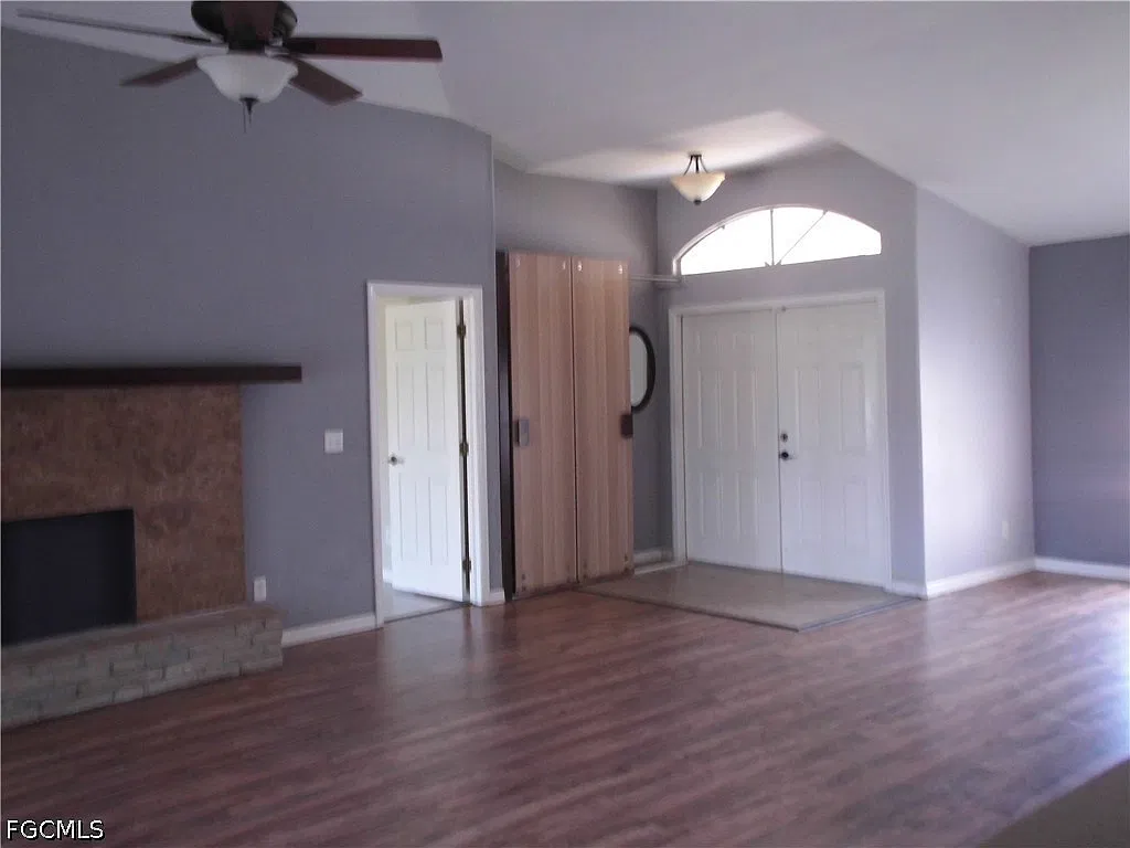 3 bed, 2.0 bath, 1705 sqft, $1,700 — Photo 4