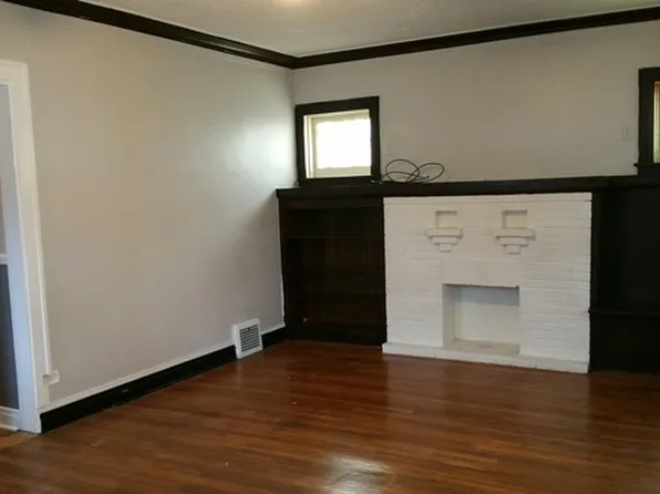 10750 S Wentworth Ave, Chicago, IL 60628