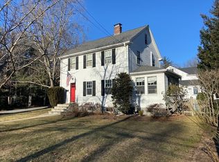 33 Avon Rd, Wellesley, MA 02482