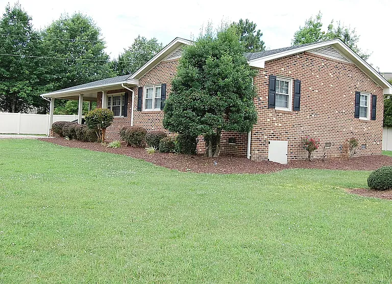 1418 Sherron Rd — Photo 2