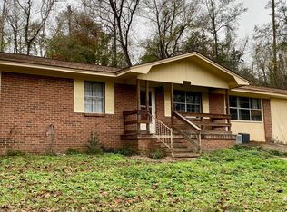 862 Walnut St, Chattahoochee, FL 32324