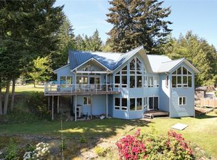 207 Welbury Dr, Saltspring Island, BC V8K 2L7