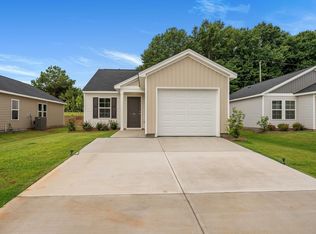 131 Cloverfield Ln, Spartanburg, SC 29303