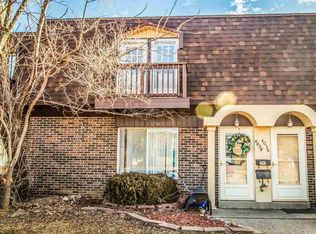 4038 N Westport Ct, Peoria, IL 61615