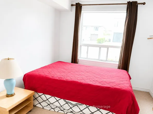 114 Connaught Ave, Toronto, ON M2M 1H2