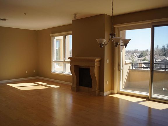 3rd image of 2500 E Cherry Creek South Dr Unit 410