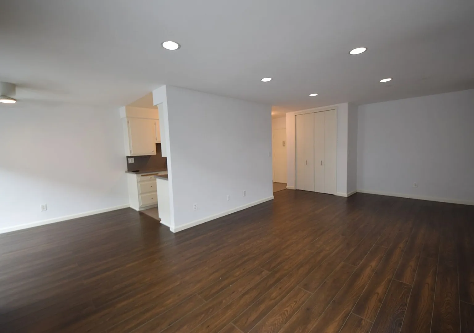 Bundy Associates at 1223 Bundy — Photo 2