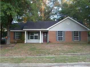 1952 Summer Place Dr W, Mobile, AL 36618