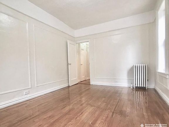2nd image of 114 W 238th St APT 2C