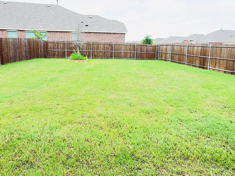 7908 Lindheimer Ln — Photo 38