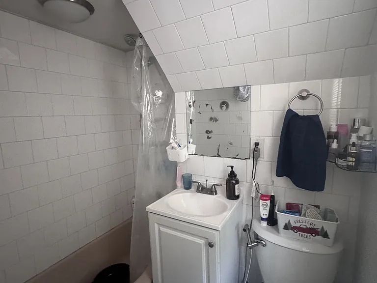 131 Pearl St #1F — Photo 5