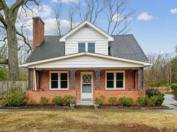 10306 Gunston Rd, Lorton, VA 22079