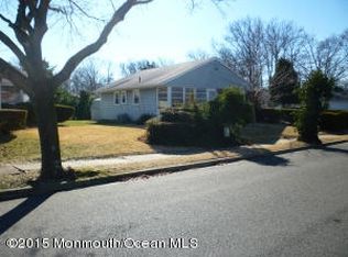 60 Sunflower Ln, Toms River, NJ