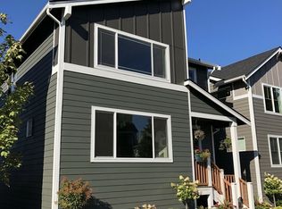 1009 Nathan Adrian Dr, Bremerton, WA 98310