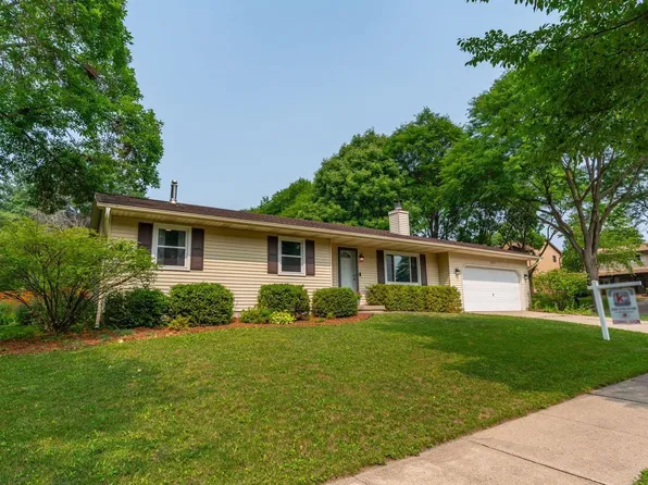 2802 Muir Field Rd, Madison, WI 53719