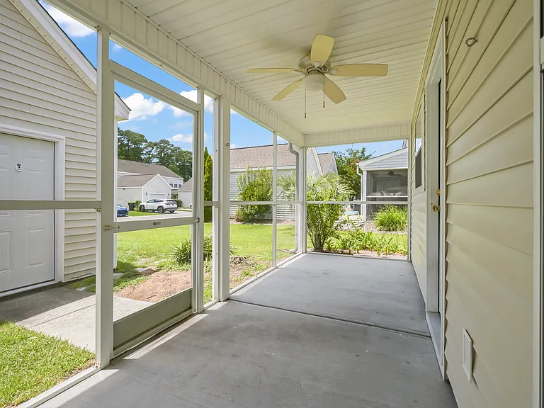 Screened in porch