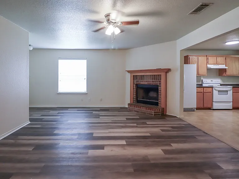 3102 Ida Dr — Photo 7