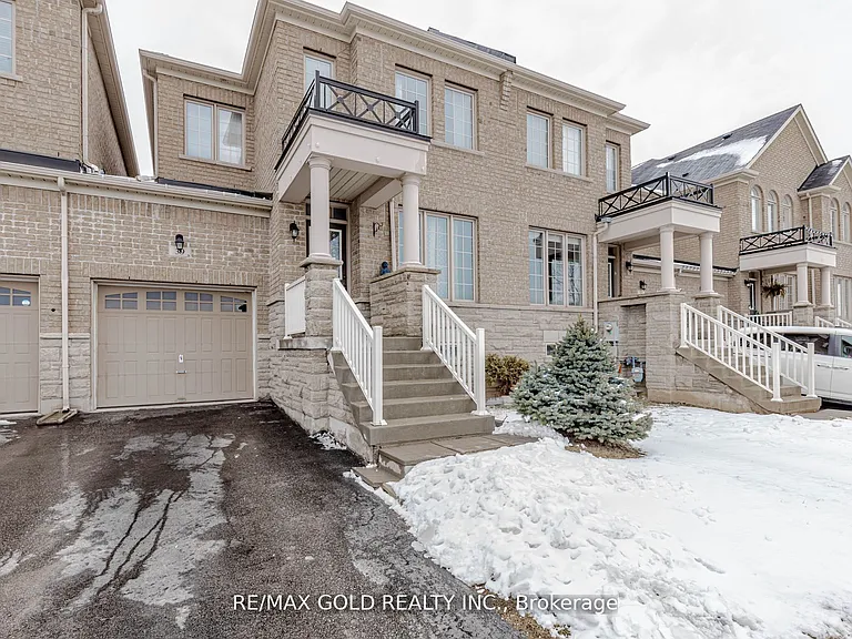 39 Chesterwood Cres — Photo 3