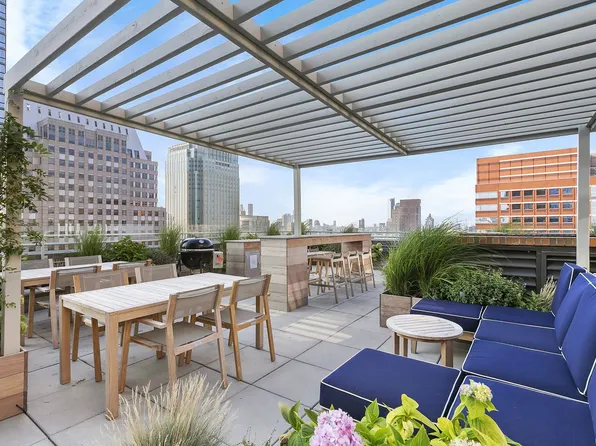 365 Bridge Street image 17 of 21