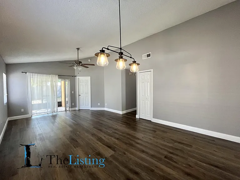 853 Heather Glen Cir — Photo 5