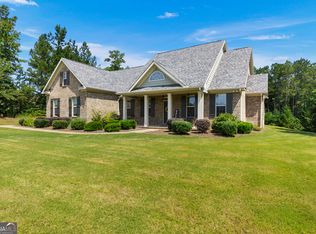 111 River Forest Dr, Forsyth, GA 31029