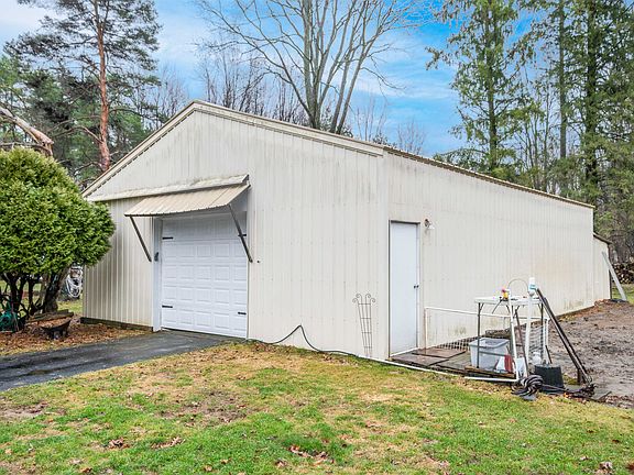 5th image of 1371 W Vienna Rd