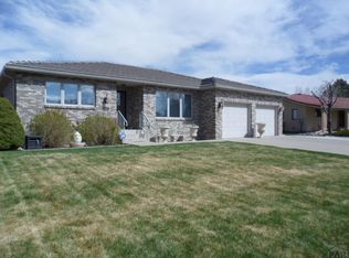 212 Alhambra Dr, Pueblo, CO 81005
