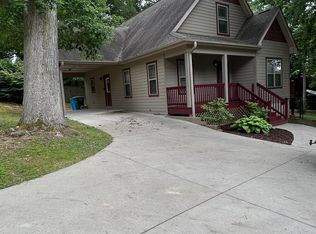 16 Eplee Ln, Candler, NC 28715