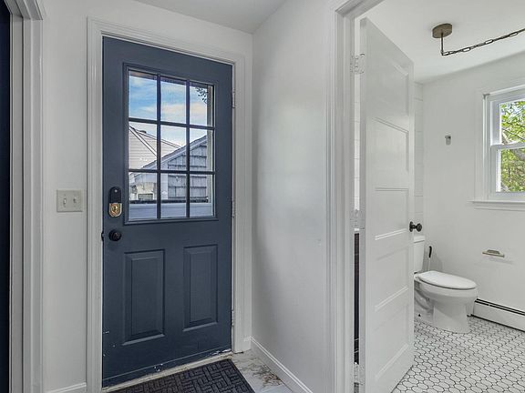 5th image of 18 Wintergreen Drive