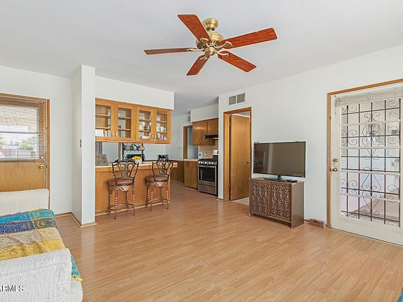 4th image of 2436 W VILLAGE Drive
