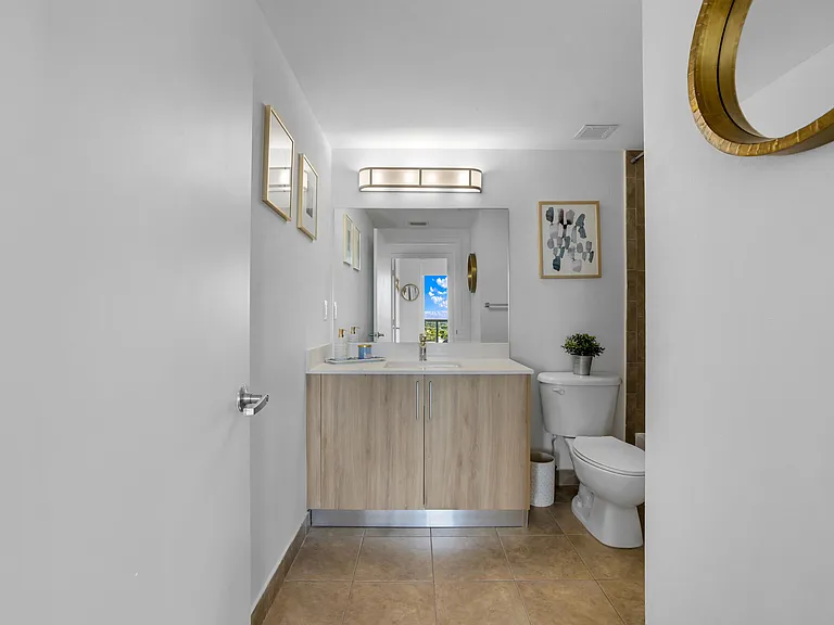 Pier 19 Residences and Marina — Photo 14