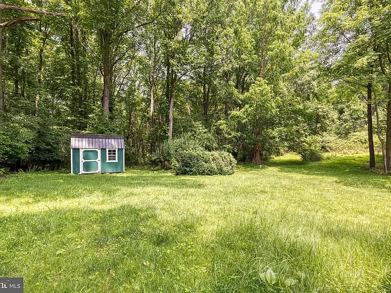 6922 Hollenberry Rd — Photo 18