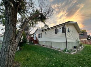215 4th St, Newell, SD 57760